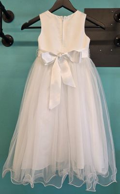 Size: Girls 5   Brand: Chantilly Place