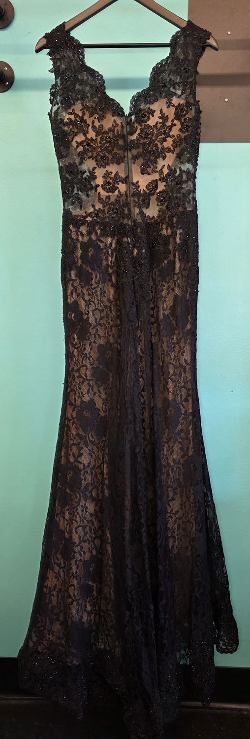 Size: 10 ?  Brand: Mori Lee