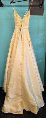 Size: 4    Brand: Sherri Hill