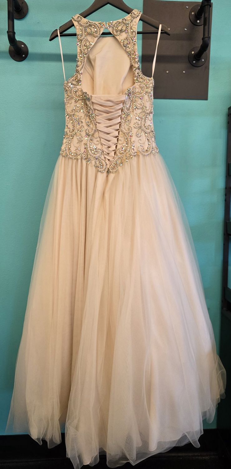 Size: 8    Brand: Anny Lee