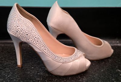 Size: 6   Brand: Erijunor
