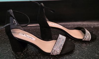 Size: 7   Brand: Nina New York