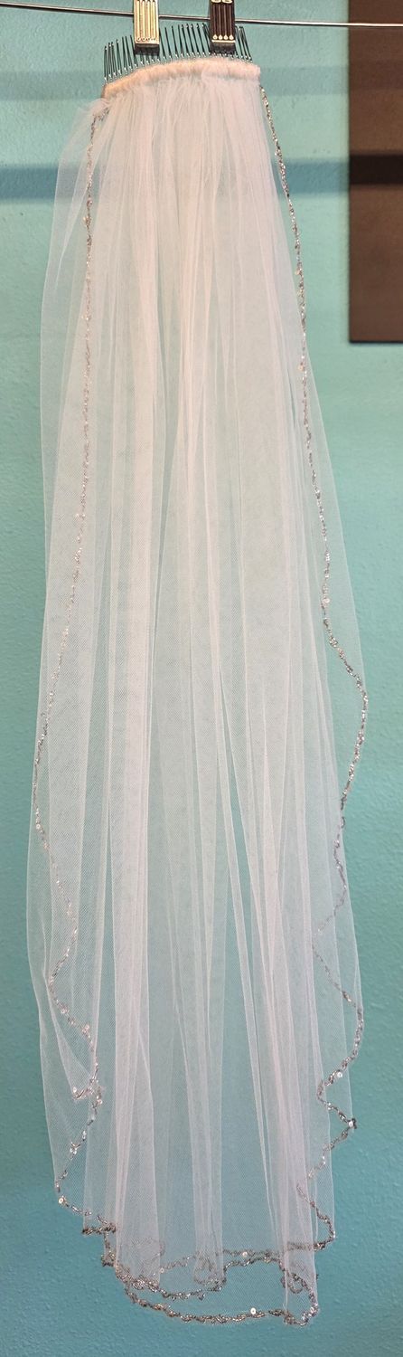 Ivory Finger Tip Length Veil