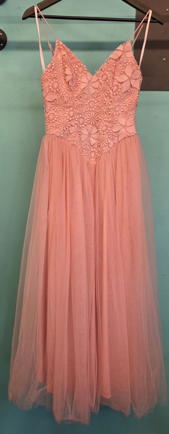 Size: S (6)    Brand: Here Comes The Sun