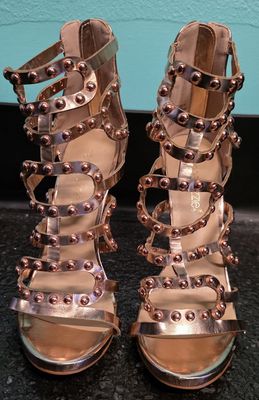 Size: 6.5   Brand: Shoedazzle