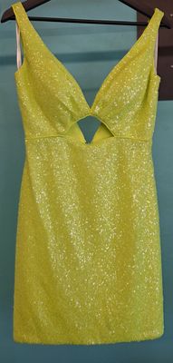 Size: 6    Brand: Ava Presley