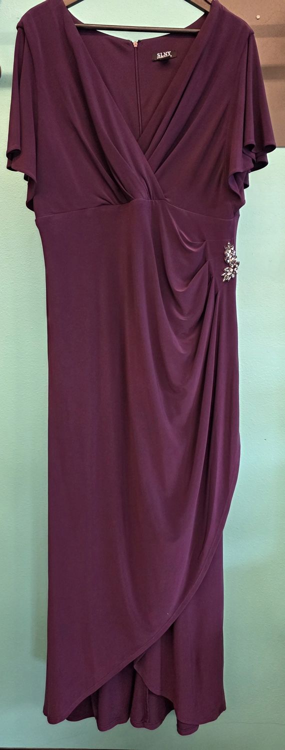 Size: 18    Brand: SLNY