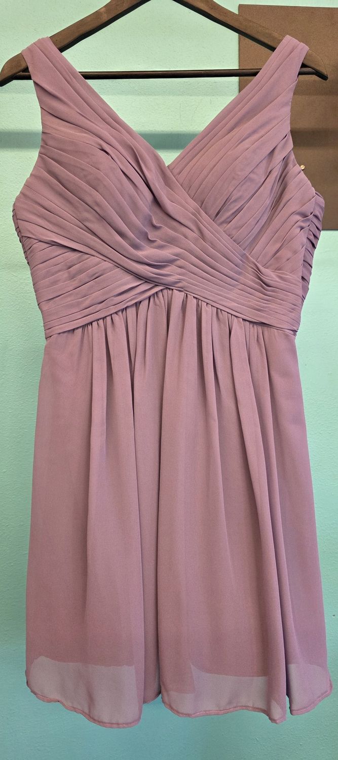 Size: 8     Brand: Bill Levkoff