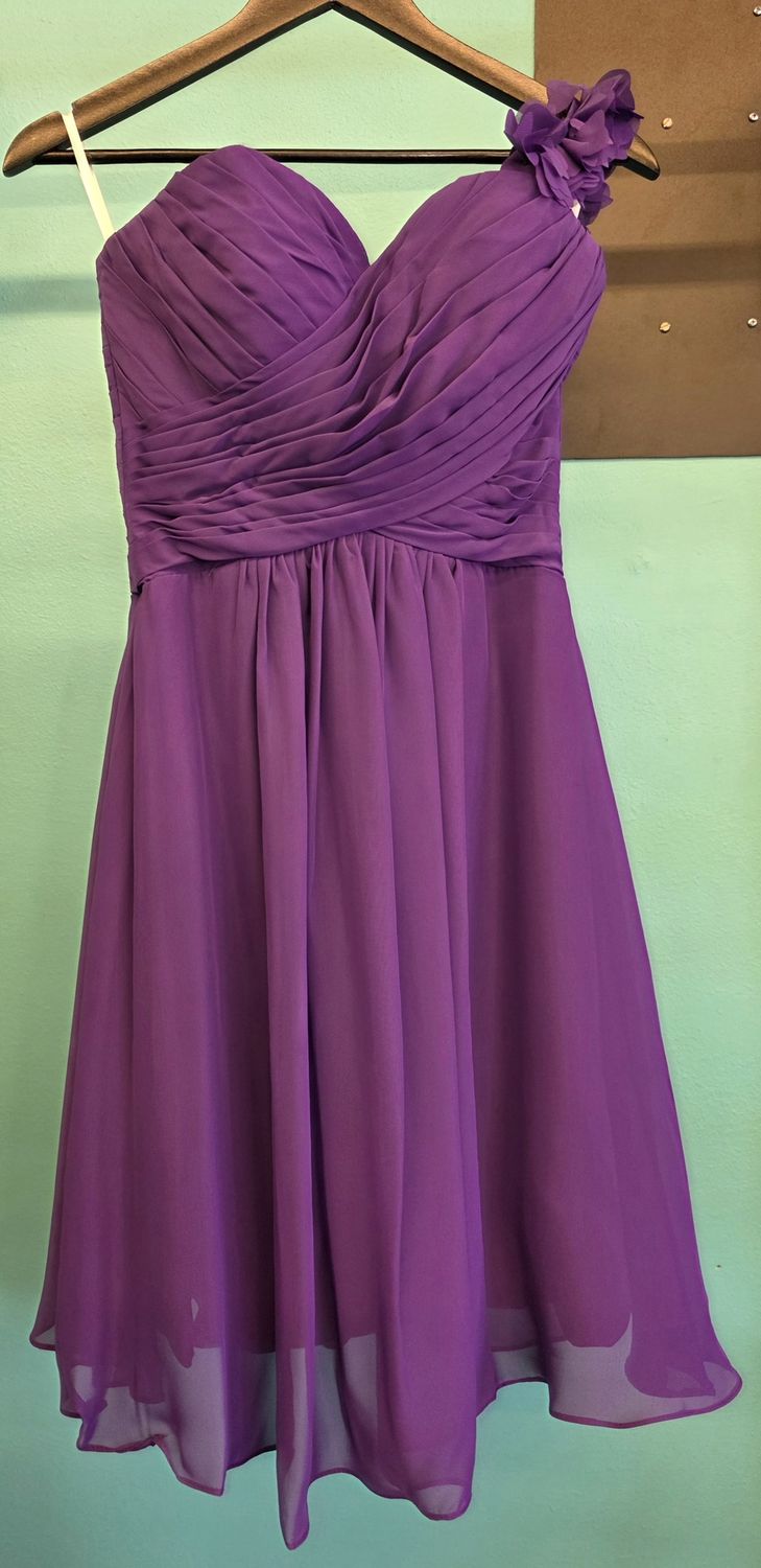 Size: 8  ?    Brand: Lover In Paris