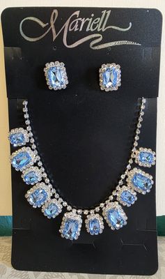 Necklace Set    Brand: Mariell