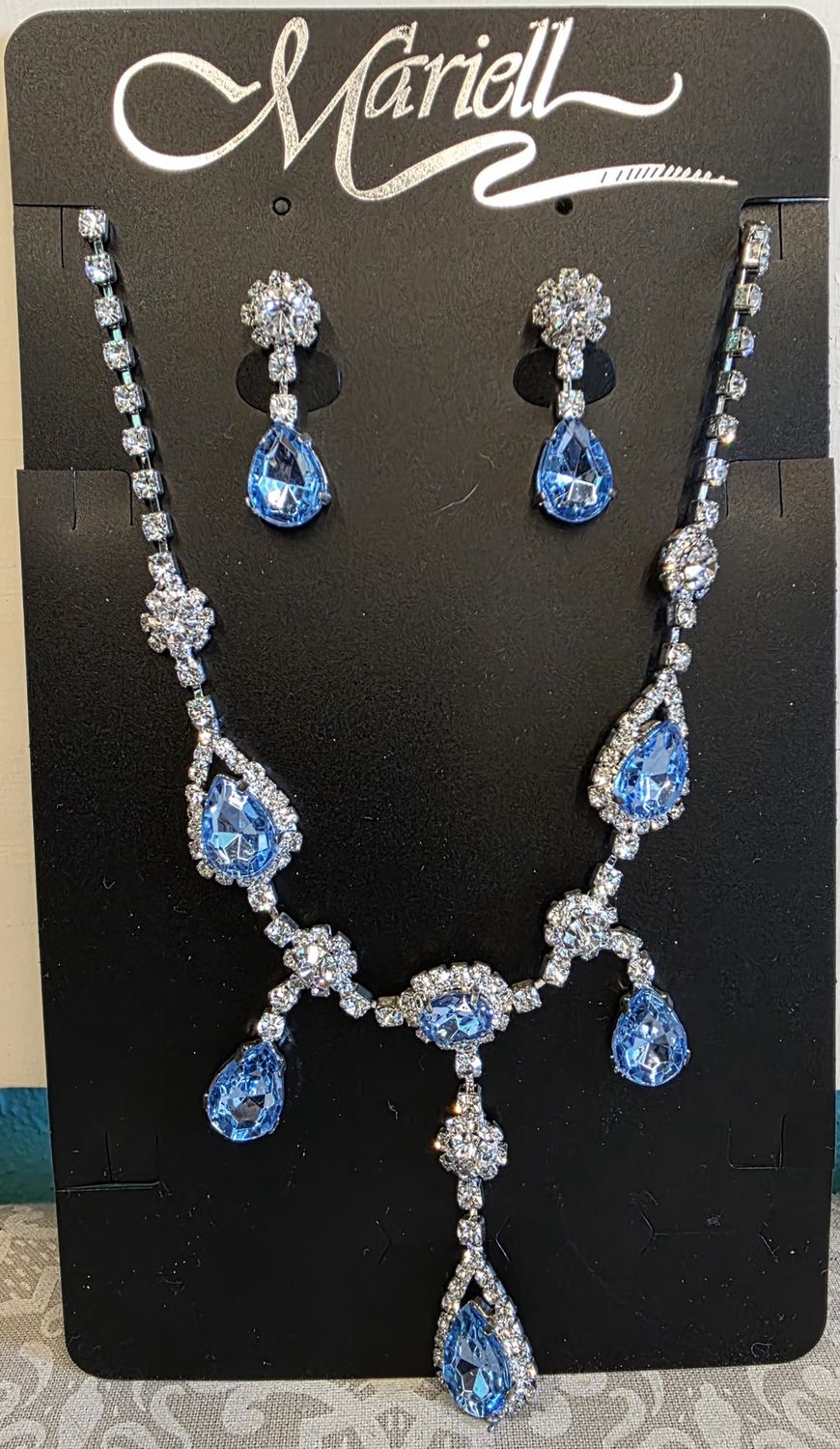 Silver and Blue Set     Brand: Mariell