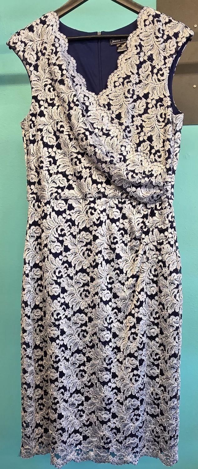 Size: 12    Brand: Jessica Howard