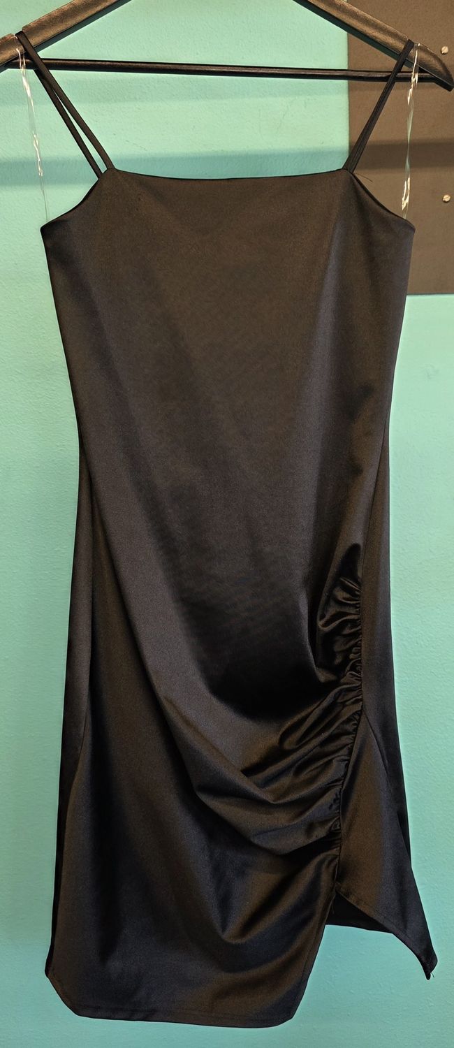 Size: S  (4)    Brand: DressCode L.A.