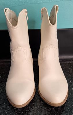 Size: Girls 2     Brand: Madden NYC