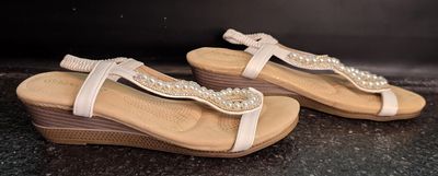 Size: 41 (8)      Brand: Duo Mel Zu Yuan