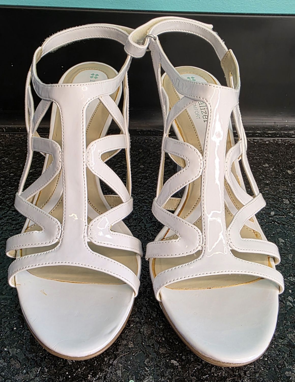 Size: 10      Brand: Naturalizer N5 Comfort