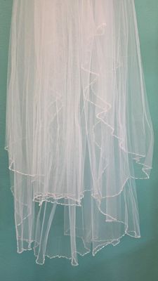 White - Two Tier - Beaded Edge
