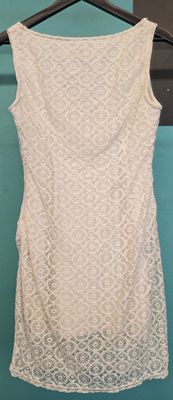 Size: M (6 ?)       Brand: Hale Bob Cabana