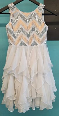 Size: 8     Brand: Emily West