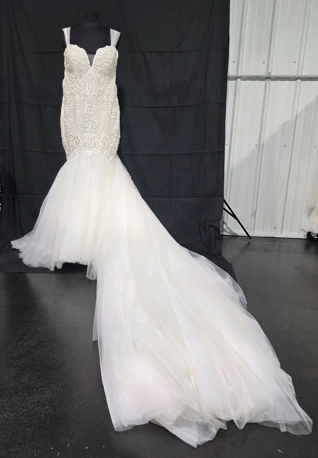 Size: 16    Brand: Simone Carvalli