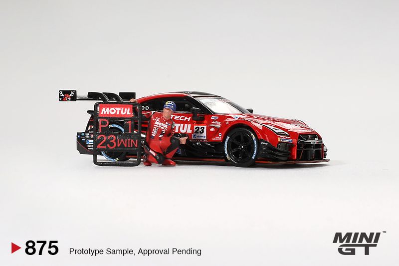 Nissan GT-R NISMO #23 MOTUL AUTECH GT-R 2021 SUPER GT SERIES Suzuka Winner mit Figur