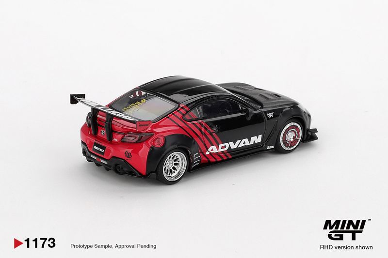 Toyota GR86 LB Nation – Advan Black #1173 | MINI GT