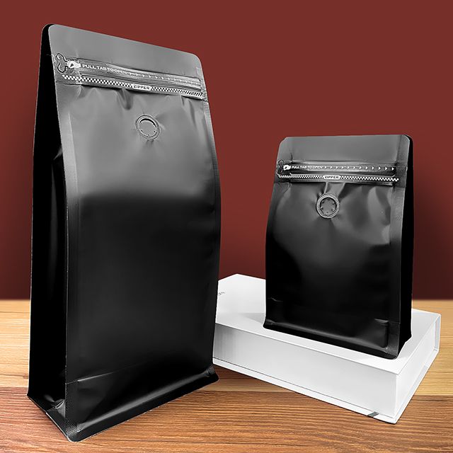 Bolsa Negra Satinada 1 kg Base Plana