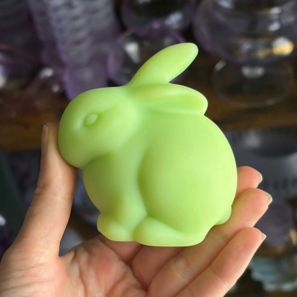 3.25” Fenton Lime Uranium Glads Rabbit For Deborah
