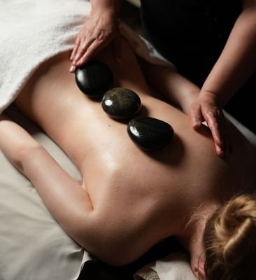 ​Volcanic Hot Massage