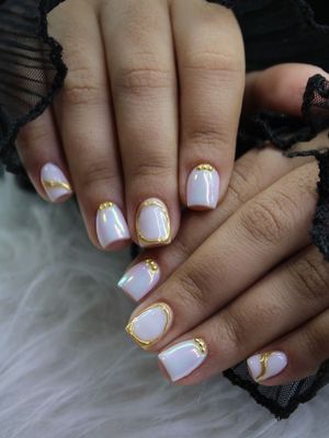 ​Acrylic Sculpture on Natural Nails