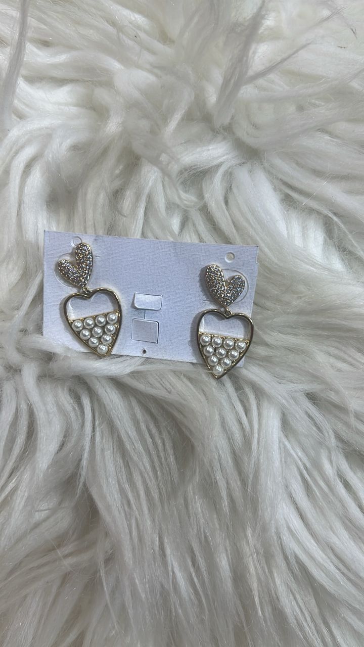 Pin earring 003