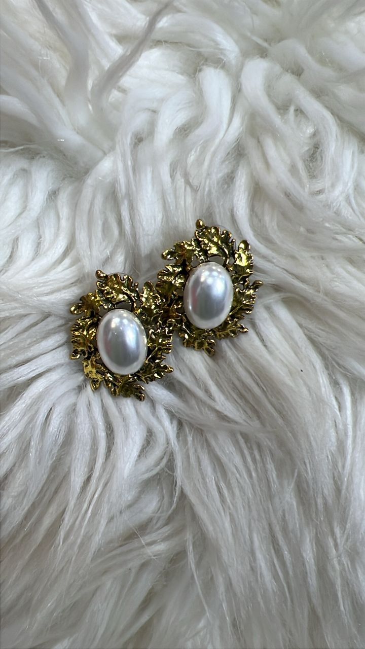 Pin earring 006