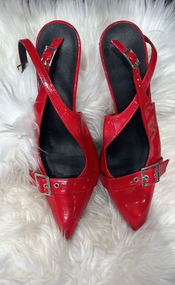 Red Heel 003