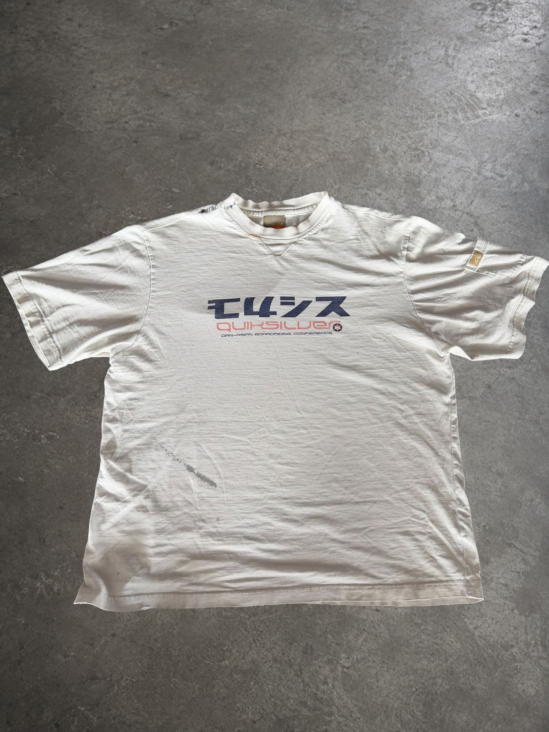 90s Japanese Quiksilver Faded &amp; Distressed Surf Tee