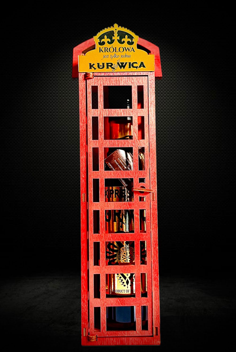 Wódka Kurnwica Expressowa - Angielska Budka Telefoniczna - Alkohole Regionalne Online | uroczysta.pl Wódka Kurnwica Expressowa - Angielska Budka Telefoniczna - Alkohole Regionalne Online | uroczysta.pl