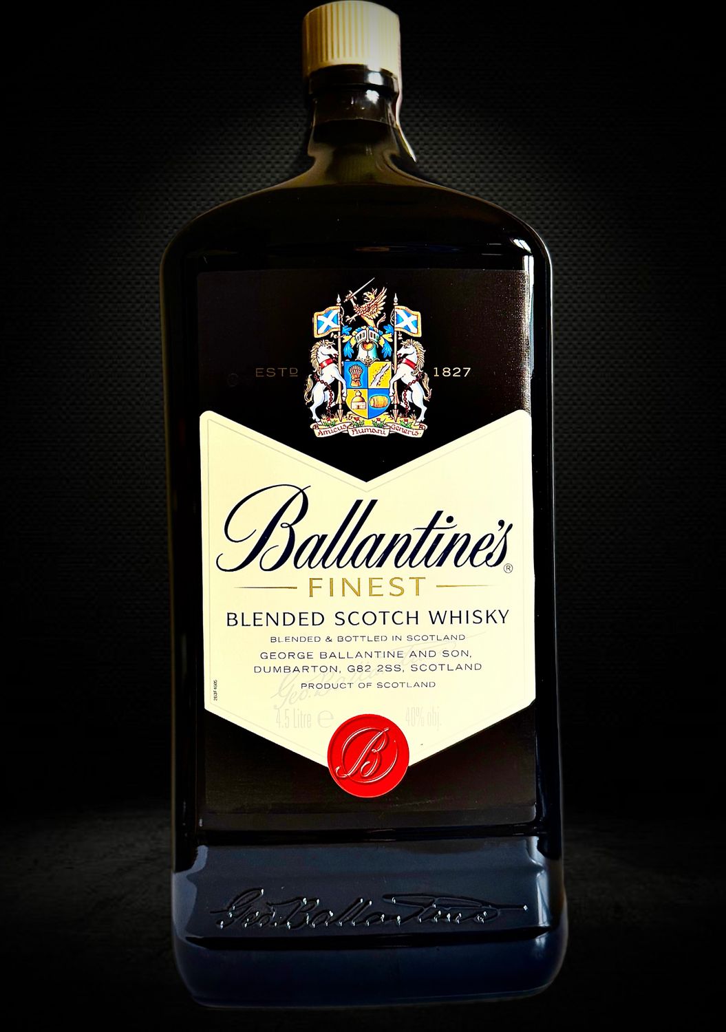 Ballantine's Finest 4,5L - alkohol premium online w uroczysta.pl