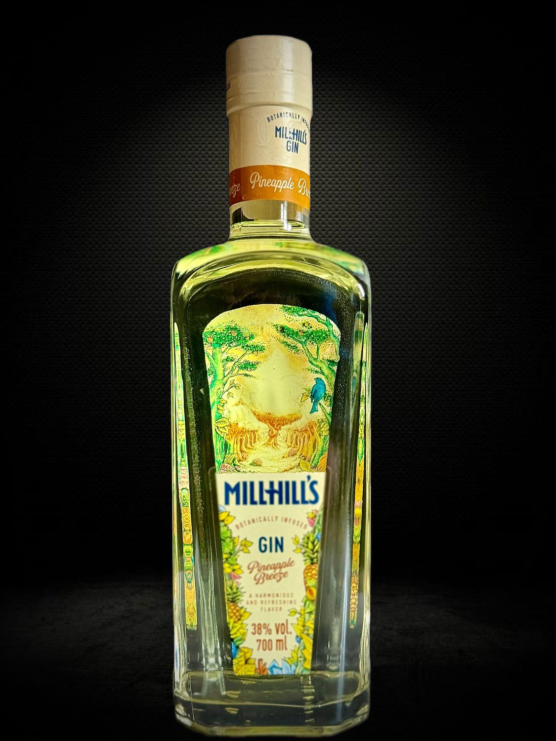 Millhill's Pineapple breeze gin 38% 0.7l
