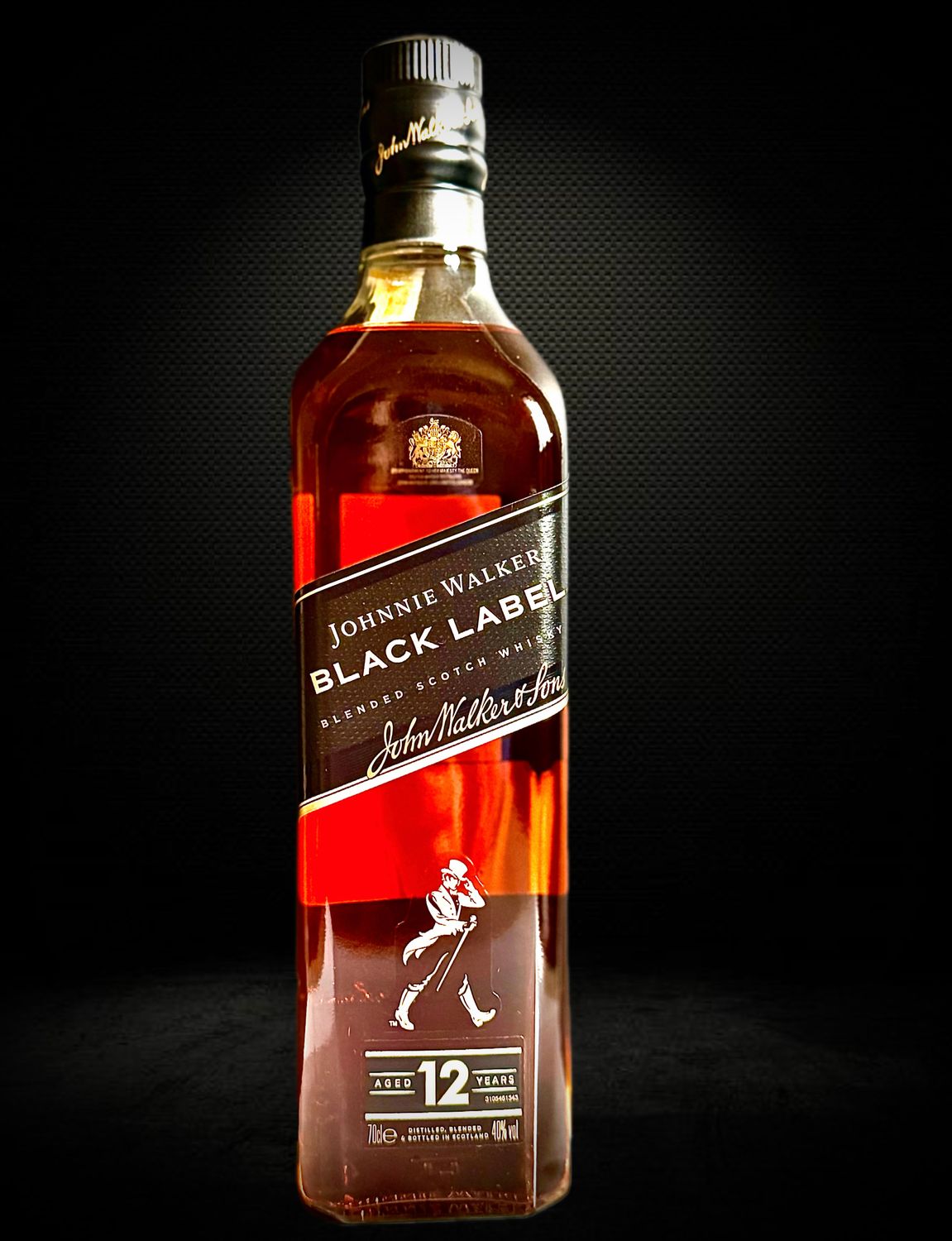 Johnnie Walker Black Label 0.7L 40% – alkohol premium na prezent i wesele | uroczysta.pl Johnnie Walker Black Label 0.7L 40% – alkohol premium na prezent i wesele | uroczysta.pl