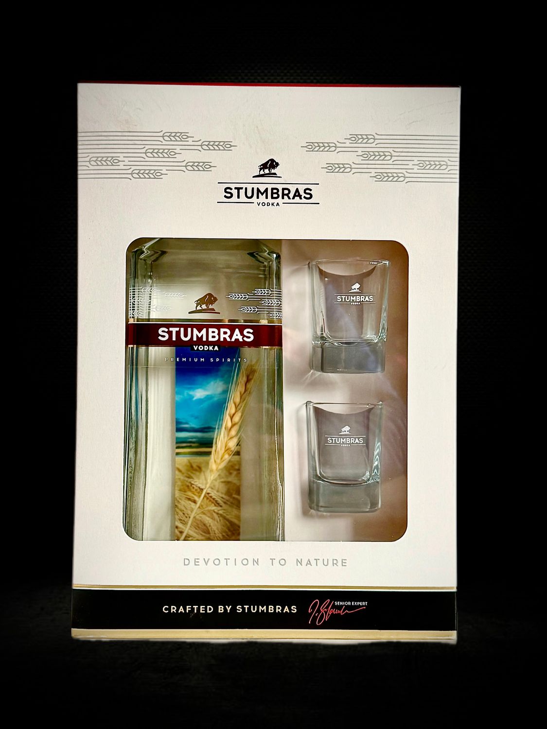 Stumbras 0.7l 40% + kieliszki