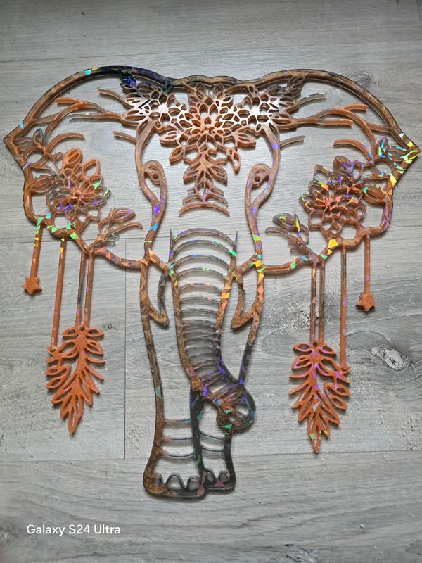 Eléphant holographique