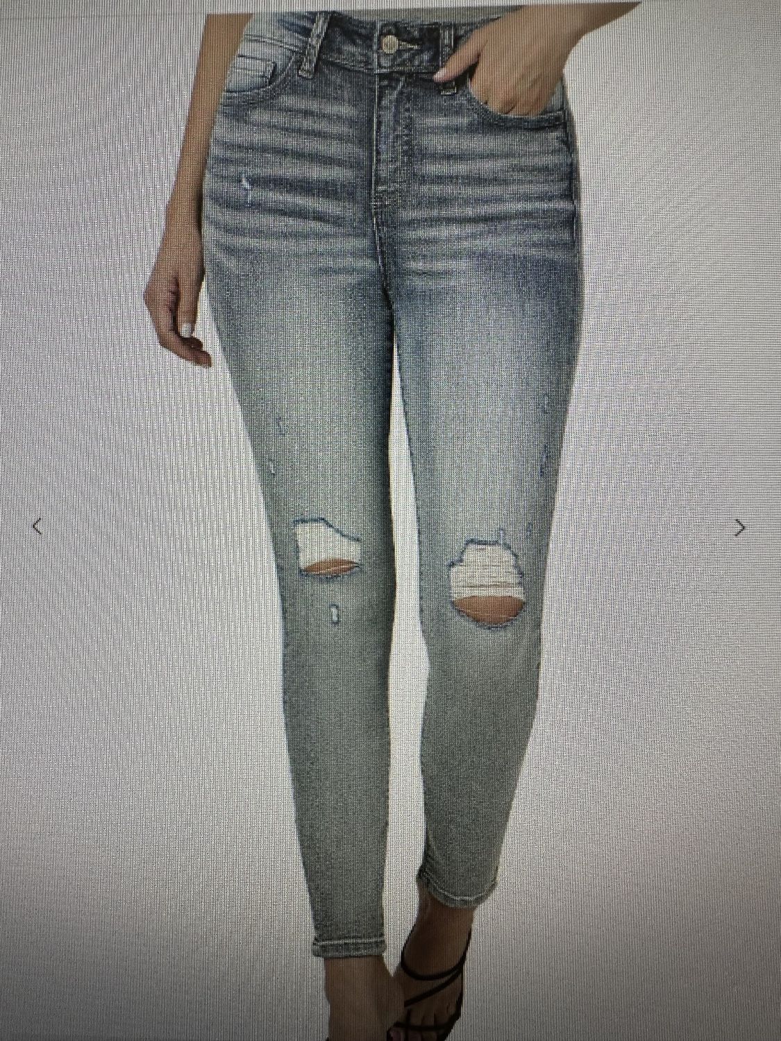 Medium Ripped Jean