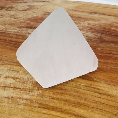 Selenite Pyramid 4cm