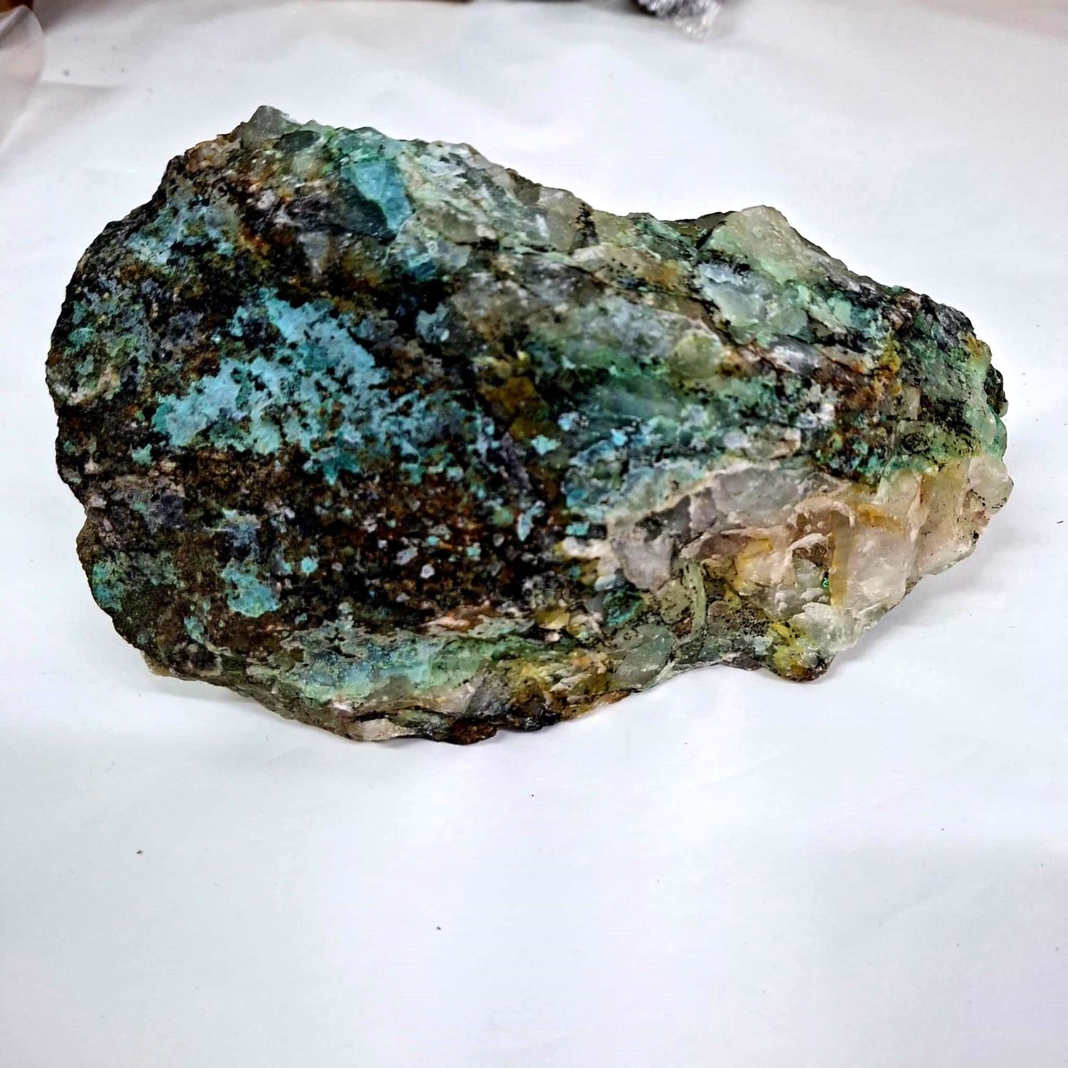 Chrysocolla in Quartz 2.3kg