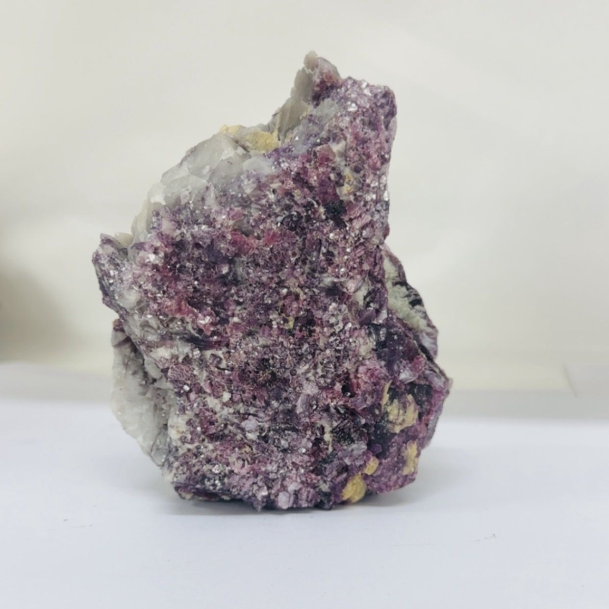 Lepidolite in Mica 730gm