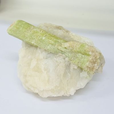 Green Tourmaline in Quartz 550gm