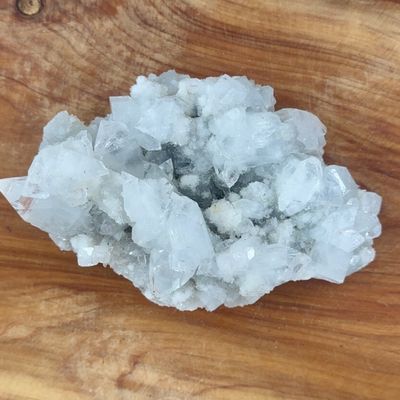 Apophyllite 564gm
