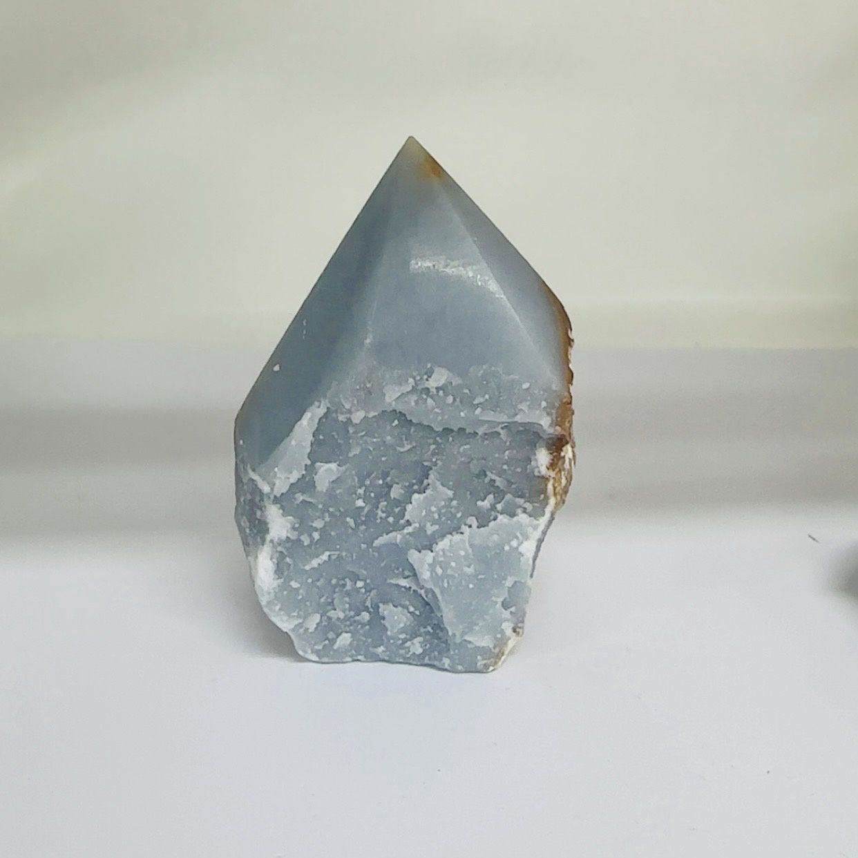 Angelite rough point 9cm