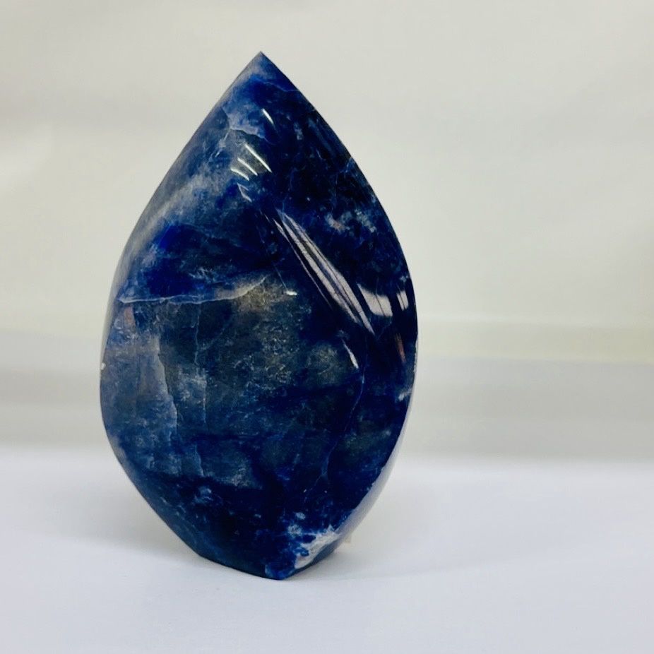 Sodalite Flame 10cm