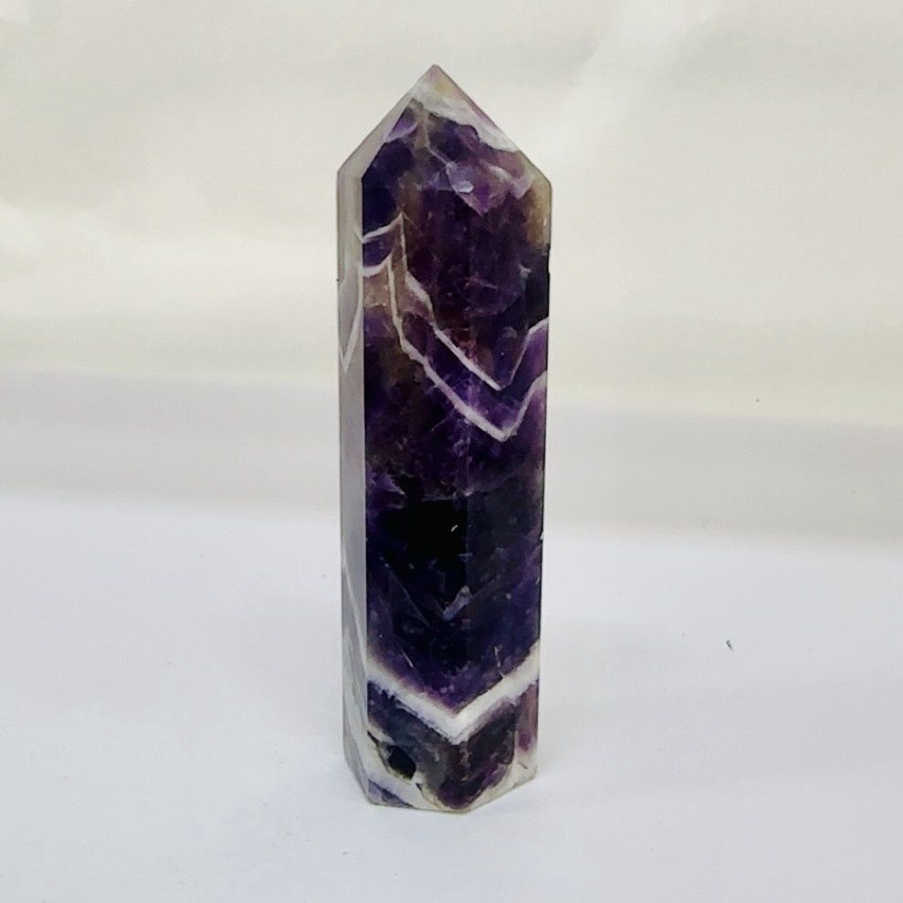 Chevron Amethyst tower 9cm