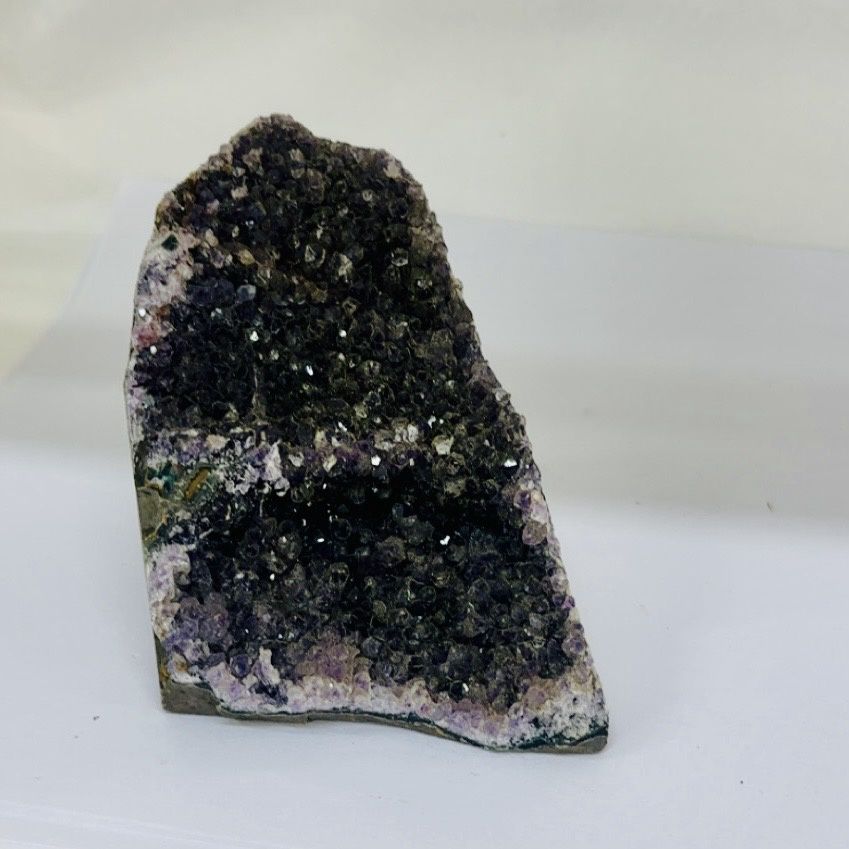 Amethyst Cutbase 528gm